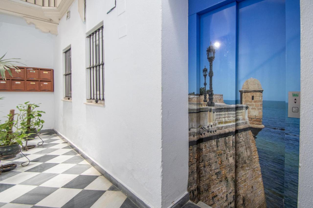 Apartamento El Meridiano De Cádiz Kültér fotó